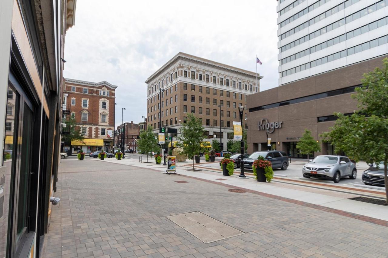 Spacious 2 Bed 2 Bath Downtown Otr Condo Minutes Walk To The Reds Bengals Stadium & More! Цинциннати Экстерьер фото