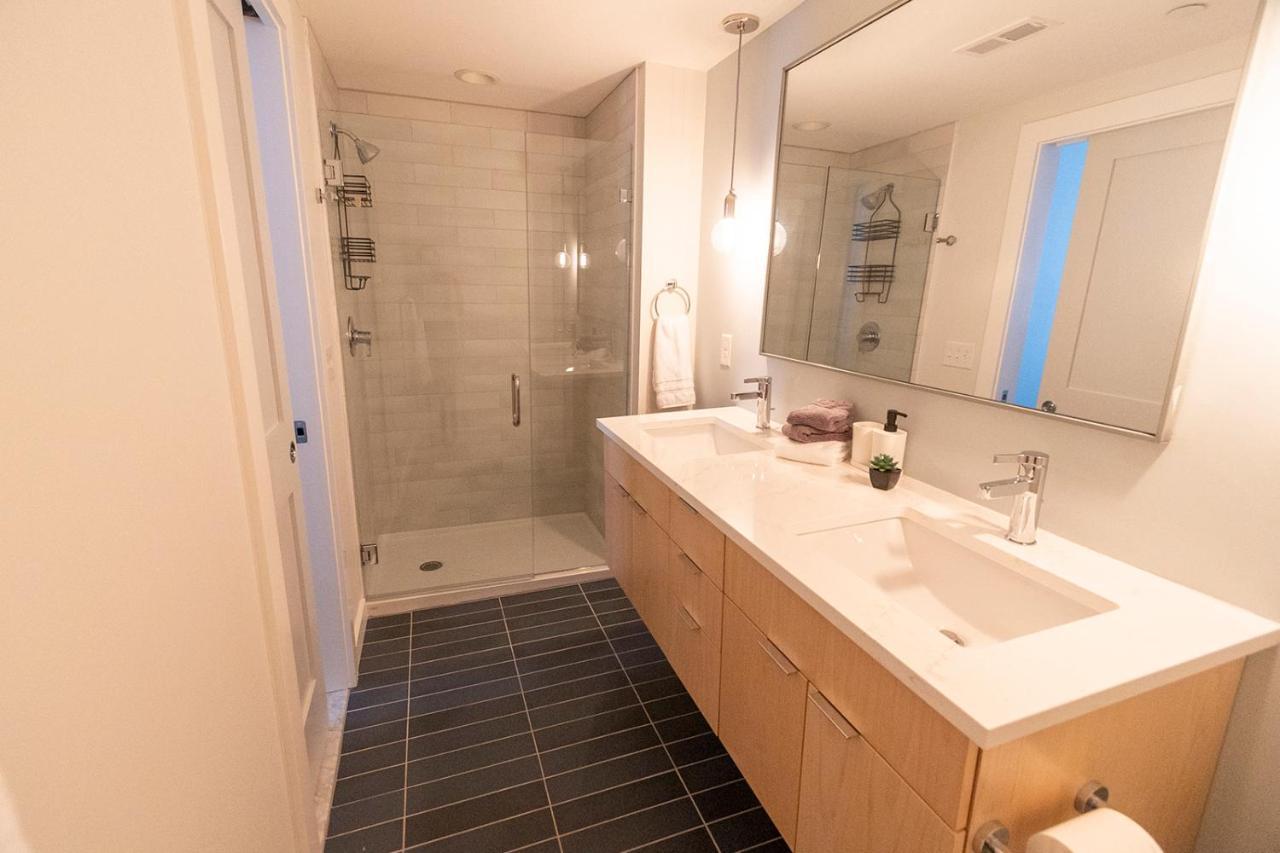 Spacious 2 Bed 2 Bath Downtown Otr Condo Minutes Walk To The Reds Bengals Stadium & More! Цинциннати Экстерьер фото